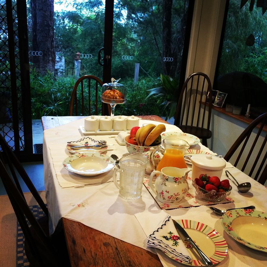Whispering Pines Bed And Breakfast Collie Exteriör bild