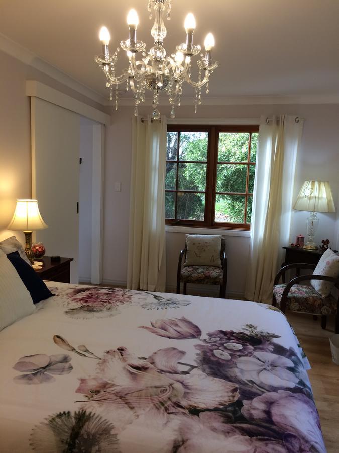 Whispering Pines Bed And Breakfast Collie Exteriör bild